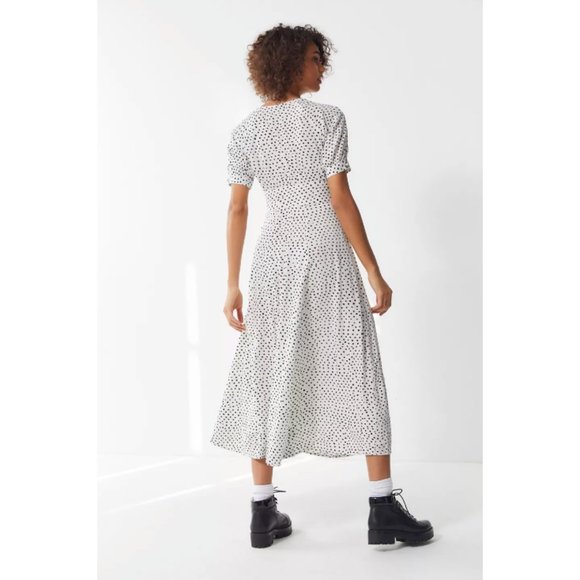UO Devin Polka Dot Tie-Front Midi Dress - Picture 3 of 11